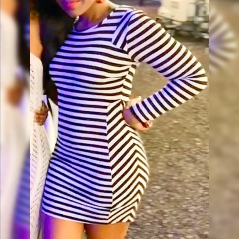 Bebe Long Sleeve Stripe Black/White Dress